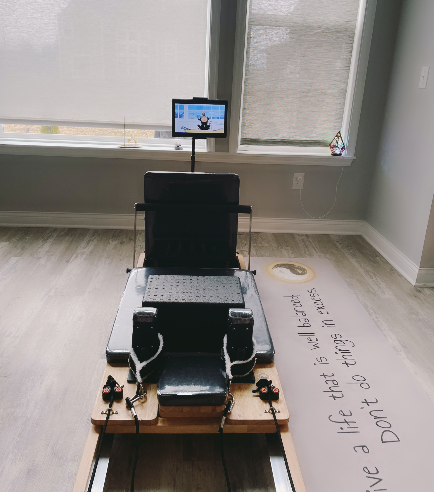PersonalHour Pilates Reformers: Elevate Your Home Studio with the Zous Foldable Reformer Complete Home Pilates System 